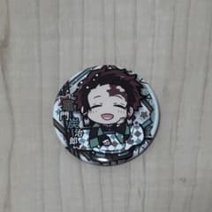 鬼滅の刃 竈門炭治郎 缶バッジ - メルカリ