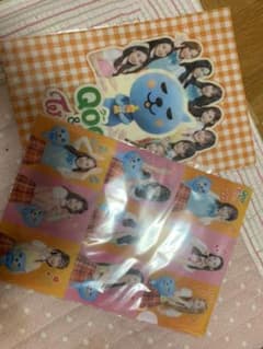 TWICE Qoo クリアファイル　2種のサムネイル