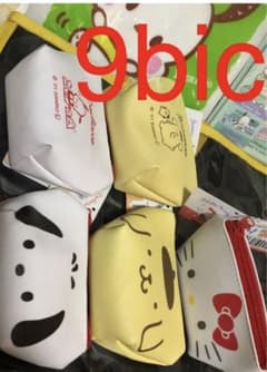 ★ サンリオ　ポーチ　ポチャッコ　プリン　キティのサムネイル