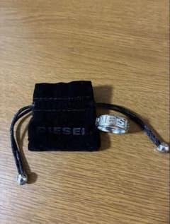 DIESEL ロゴ リング シルバーカラーのサムネイル
