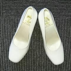 【ymmy様専用】ウエディングシューズ【23,5cm】のサムネイル