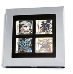 ポケモン30周年　パッケージピンズ　ブラック、ホワイトのサムネイル