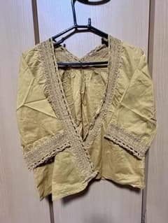 earth music&ecology レースブラウス 七分袖 イエローのサムネイル