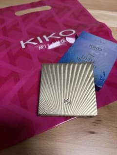 KIKO MILANO アイシャドウ　限定新作　ディズニーのサムネイル