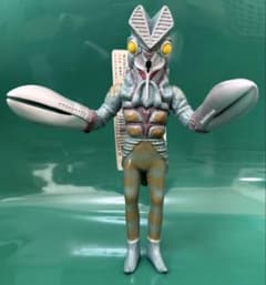 1984年製 バンダイ バルタン星人 ソフビ ウルトラマン 怪獣 バンダイ ウルトラ怪獣シリーズ 初代バルタン星人 ソフビ - メルカリ