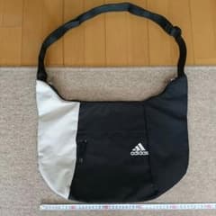adidas ショルダーバッグ☆アディダスのサムネイル