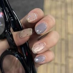 ネイルチップ 粘着テープ付きのサムネイル