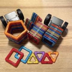 マグフォーマー　62ピース、車輪パーツ2ピース　まとめ売りのサムネイル