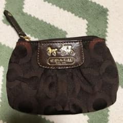 明日まで価格！未使用！COACH コーチ ポーチ（COACHコインケース付）のサムネイル