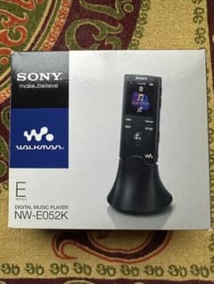 SONY NW-E052K デジタルミュージックプレーヤーのサムネイル