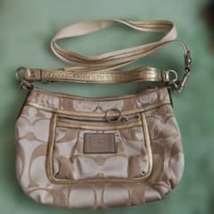 Coach ベージュ ショルダーバッグのサムネイル