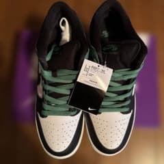 Nike SB DunkLow Pro BlackandClassicGreen