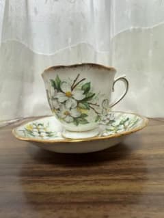 ロイヤルアルバート】WHITE DOGWOOD カップ&ソーサー ハナミズキ