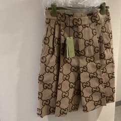 【新品未使用】GUCCI ジャンボGG総柄　ショートパンツ　673181 新品未使用】GUCCI ジャンボGG総柄 ショートパンツ 673181 - メルカリ