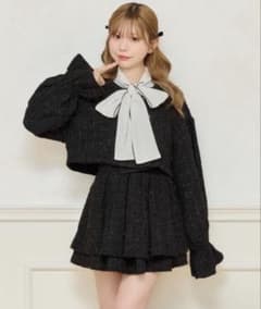 値下げ⭕️【ジャケット+スカート2点セット】apres jour ブラックのサムネイル