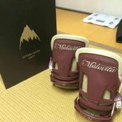 ヒッキー様【美品】使用回数3回！BURTON MALAVITA Sサイズのサムネイル