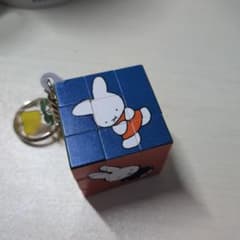 miffy 70th studio CLIP ルービックキューブ キーホルダーのサムネイル