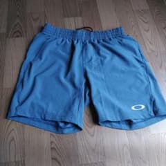 OAKLEYのハーフパンツ。のサムネイル