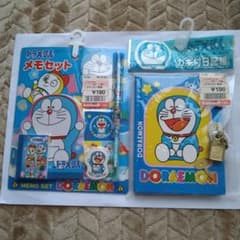 ドラえもんメモ帳_2点のサムネイル