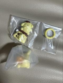 ポムポムプリン　サンリオ　こんぺいとうチャーム　キーリングハンガー　2種セットのサムネイル