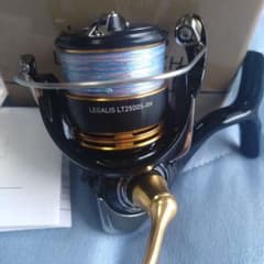 新品同様 DAIWA LEGALIS LT2500S-XH PEラインセット 新品同様 DAIWA LEGALIS LT2500S-XH PEラインセット - メルカリ