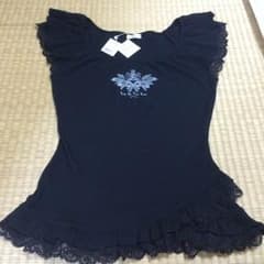 黒のカットソーのサムネイル