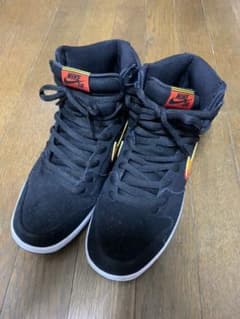 NIKE SB DUNKのサムネイル