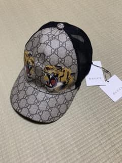 GUCCI キャップ　新品未使用　グッチ帽子　メンズレディース　ハイブランドのサムネイル