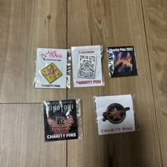 B'z LIVE チャリティピンバッジ5点のサムネイル