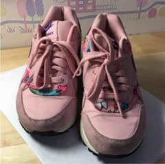 NIKEスニーカーのサムネイル
