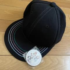 うたプリ　カルテットナイト　キャップ缶バッジ付きのサムネイル