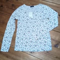 い*な様 g.u. 花柄 長袖Tシャツ Sサイズのサムネイル