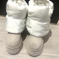値下げ中　UGG Classic Dipper Pufferムートンブーツのサムネイル
