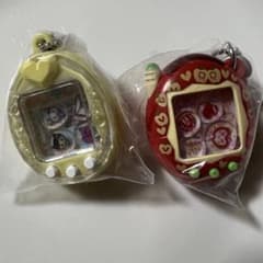 たまごっちシャカシャカチャームコレクション3 ⭐︎2点セット！！のサムネイル