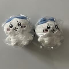 ちいかわ　お座りぬいぐるみ　ハチワレのサムネイル