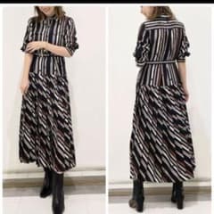 23AW 極美品】グレースコンチネンタル スカーフ柄 ベルトチェーン