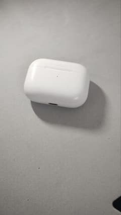 Apple AirPods Pro 本体のサムネイル