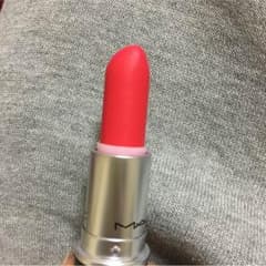MAC リップのサムネイル