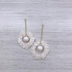 ハンドメイド　ピアスのサムネイル