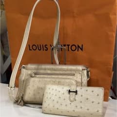 専用❤︎❤︎❤︎オーストリッチ  バック、お財布 セットのサムネイル