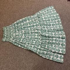 ZARA リーフ柄ベアワンピース、ロングスカートのサムネイル