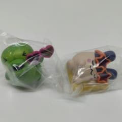 たまごっち みんなでバカンスフィギュア みみっち くちぱっち 2点セットのサムネイル