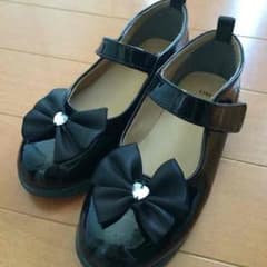 ☆きみこ様 専用☆ 子ども用 黒靴のサムネイル