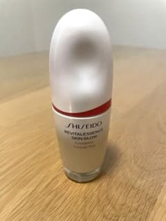 SHISEIDO エッセンス スキングロウ ファンデーション 160 silkのサムネイル