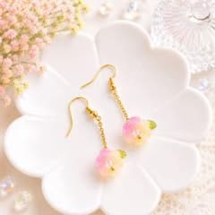 花雫ピアス | ピーチ×ゴールドのサムネイル