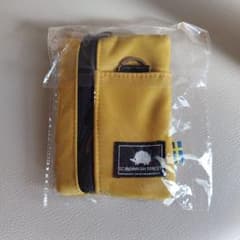 新品☆スカンジナビアンフォレスト　多機能パスポーチ　イエローのサムネイル
