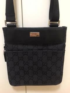 美品 GUCCI グッチショルダーバッグのサムネイル
