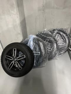 VOLVO XC-40 スタッドレス アイスガード 235/60R17のサムネイル