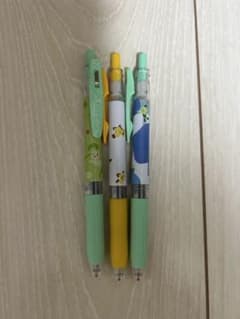 ポケモン　ポケモンセンター　ボールペン　チコリータ　ピチュー　セレビィのサムネイル