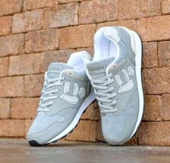 にゅ〜ず 『GRAY』 10周年限定モデル 23.0cm - メルカリ